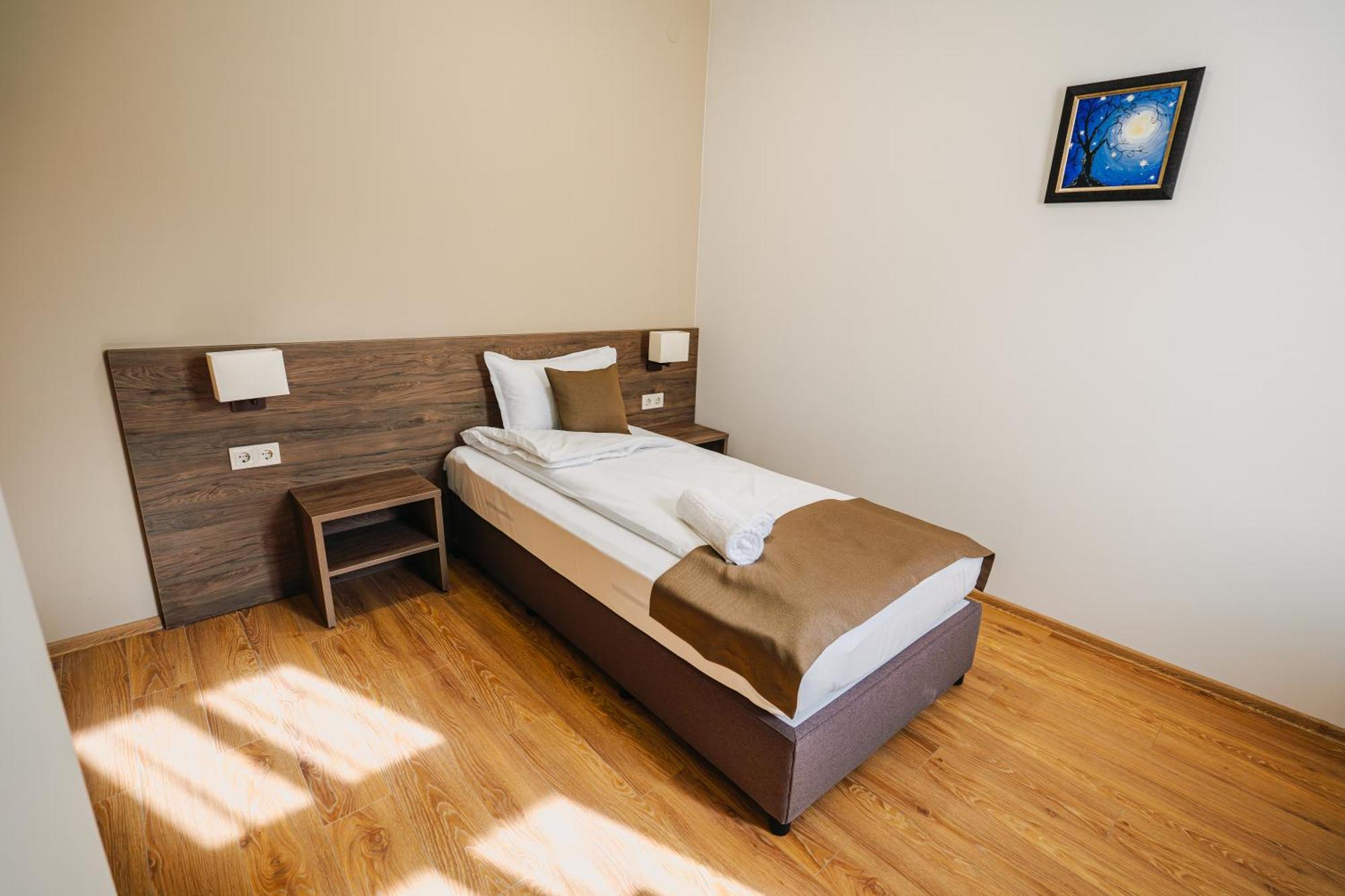 Хотел Театъръ Hotel Pleven Exterior foto