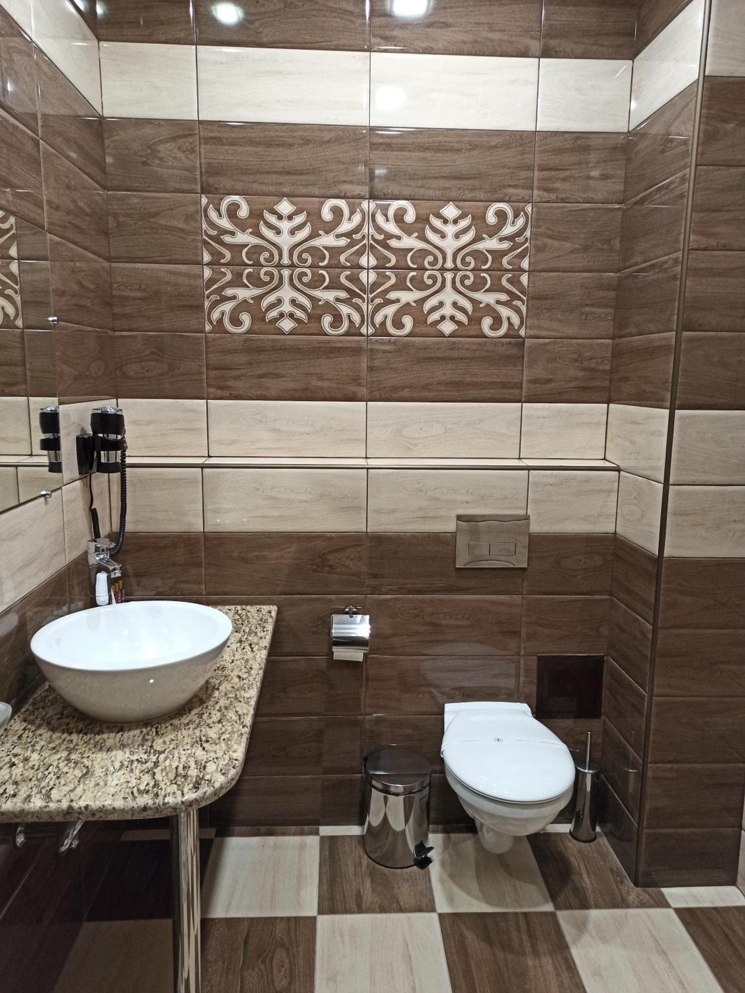 Хотел Театъръ Hotel Pleven Exterior foto